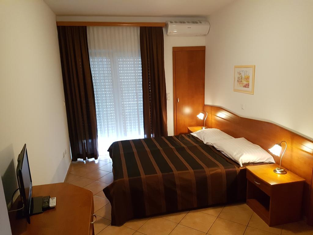 Guesthouse Villa Adria Малинська Екстер'єр фото