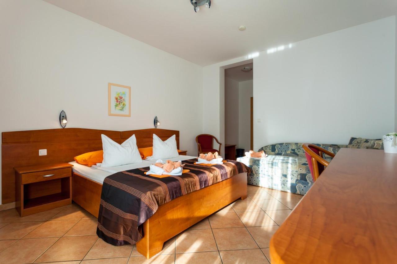 Guesthouse Villa Adria Малинська Екстер'єр фото