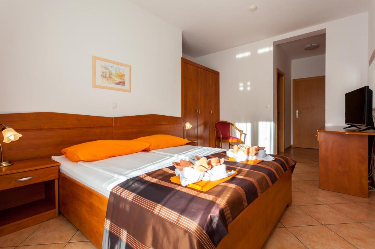 Guesthouse Villa Adria Малинська Екстер'єр фото